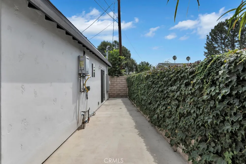 20540 Keswick Winnetka, CA 91306