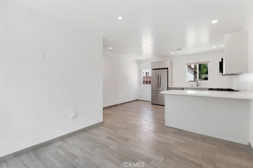 20540 Keswick Winnetka, CA 91306