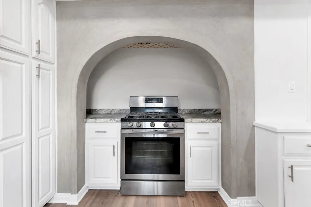 20540 Keswick Winnetka, CA 91306
