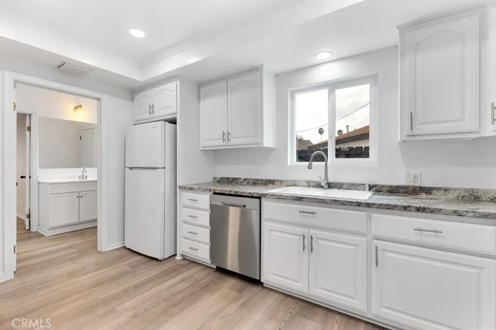 20540 Keswick Winnetka, CA 91306
