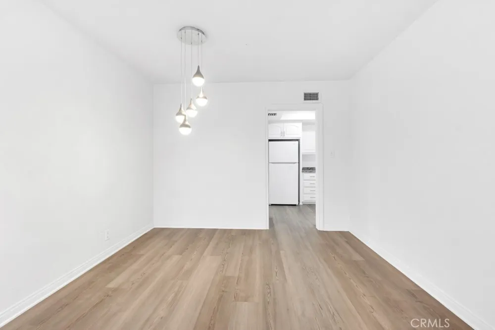 20540 Keswick Winnetka, CA 91306