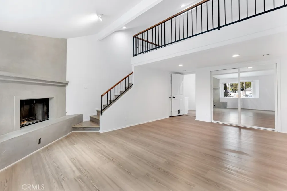 20540 Keswick Winnetka, CA 91306