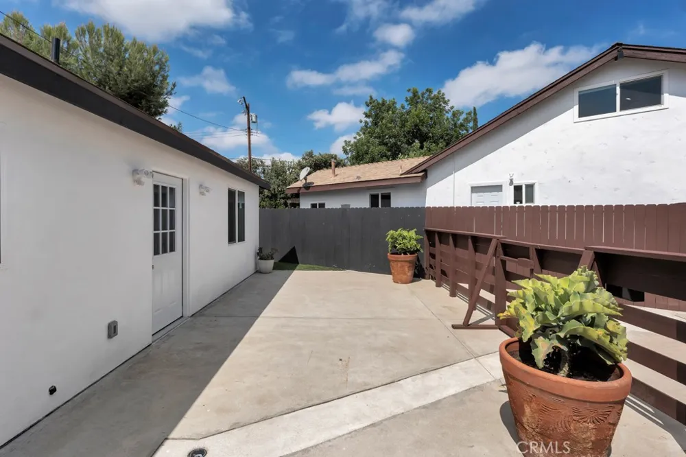 20540 Keswick Winnetka, CA 91306
