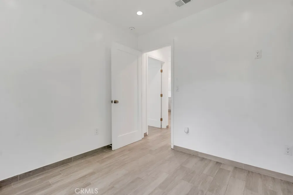 20540 Keswick Winnetka, CA 91306