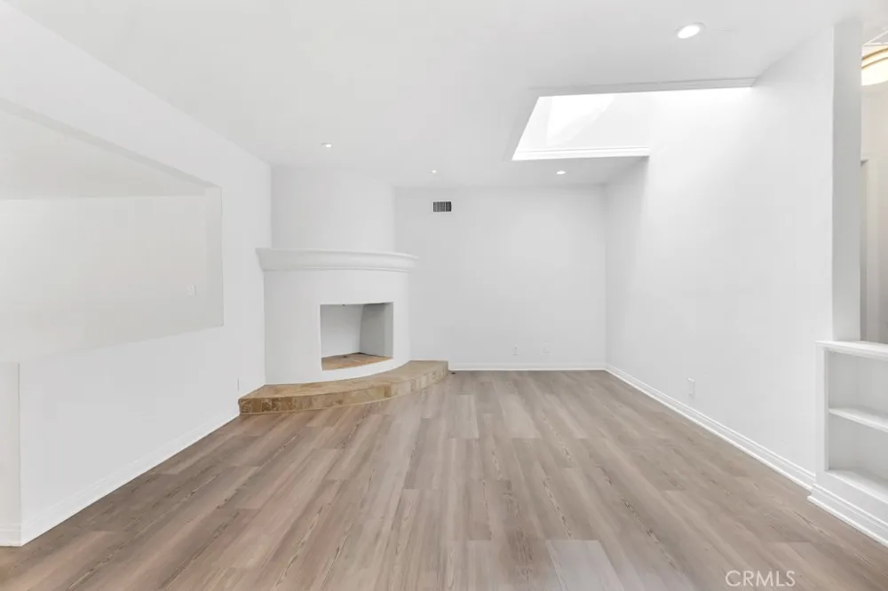 20540 Keswick Winnetka, CA 91306