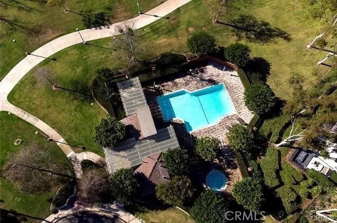 9 Hillgrass Irvine, CA 92603