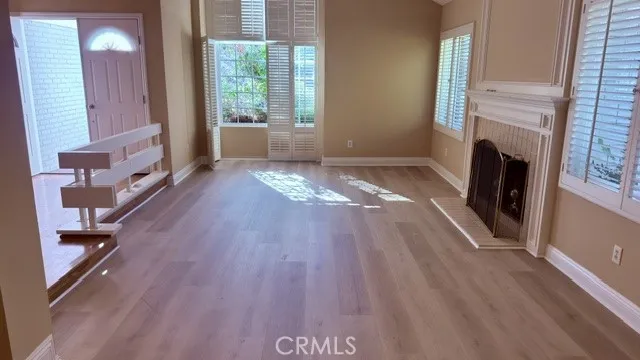 9 Hillgrass Irvine, CA 92603