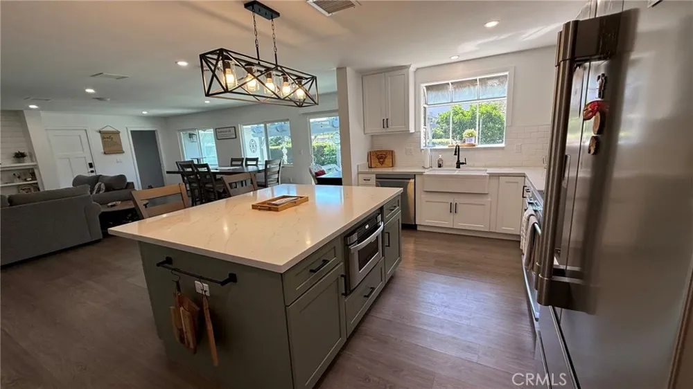 205 Heathdale Covina, CA 91722