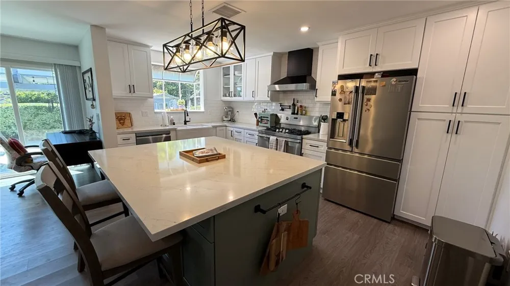 205 Heathdale Covina, CA 91722