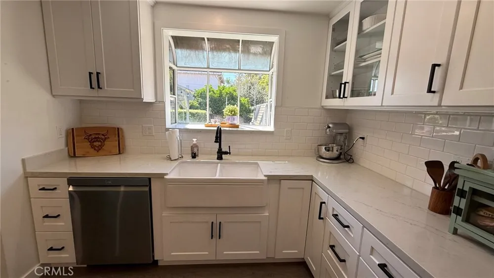 205 Heathdale Covina, CA 91722