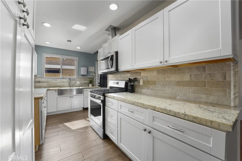 1733 Raymar Street Santa Ana, CA 92703