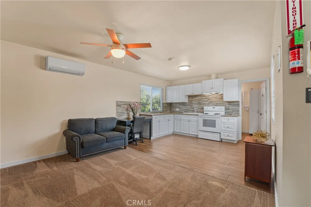 1733 Raymar Street Santa Ana, CA 92703