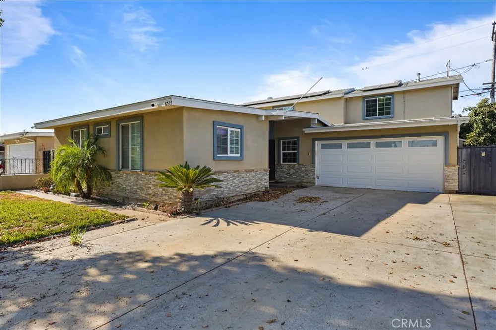 1733 Raymar Street Santa Ana, CA 92703