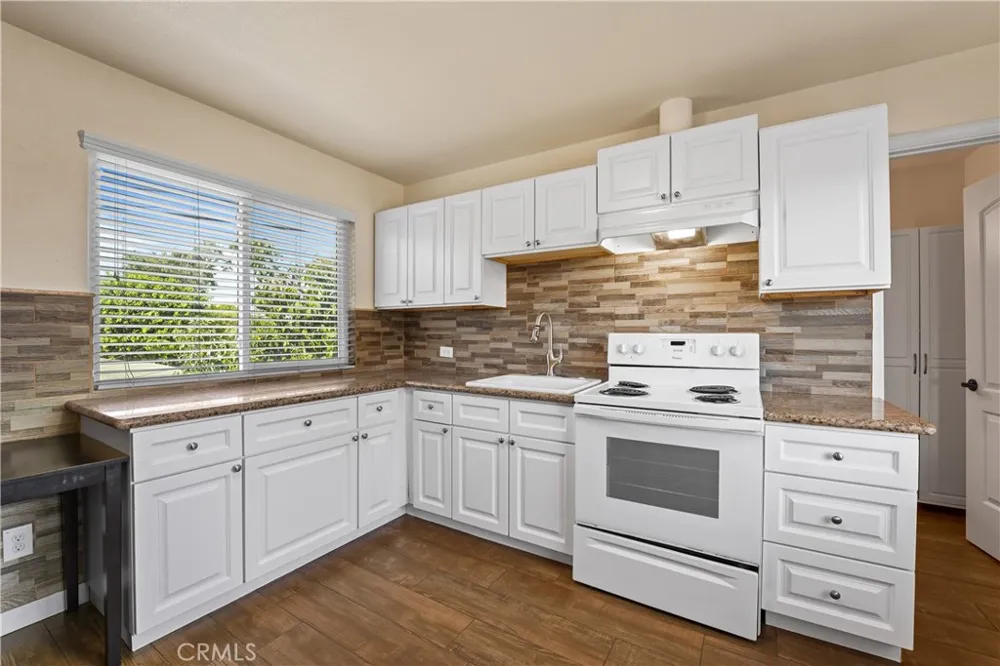1733 Raymar Street Santa Ana, CA 92703