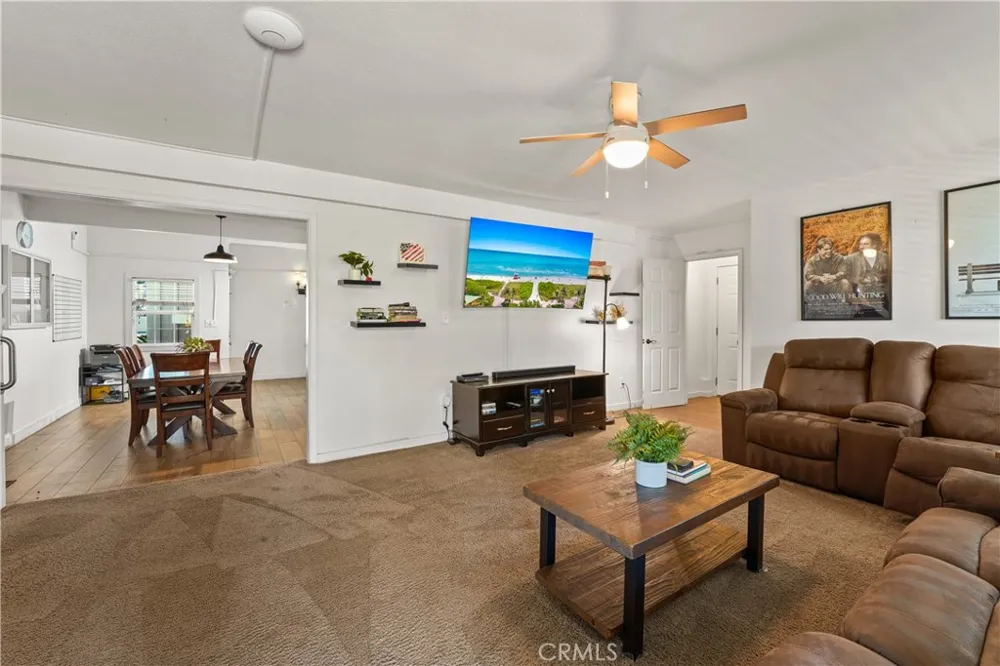 1733 Raymar Street Santa Ana, CA 92703