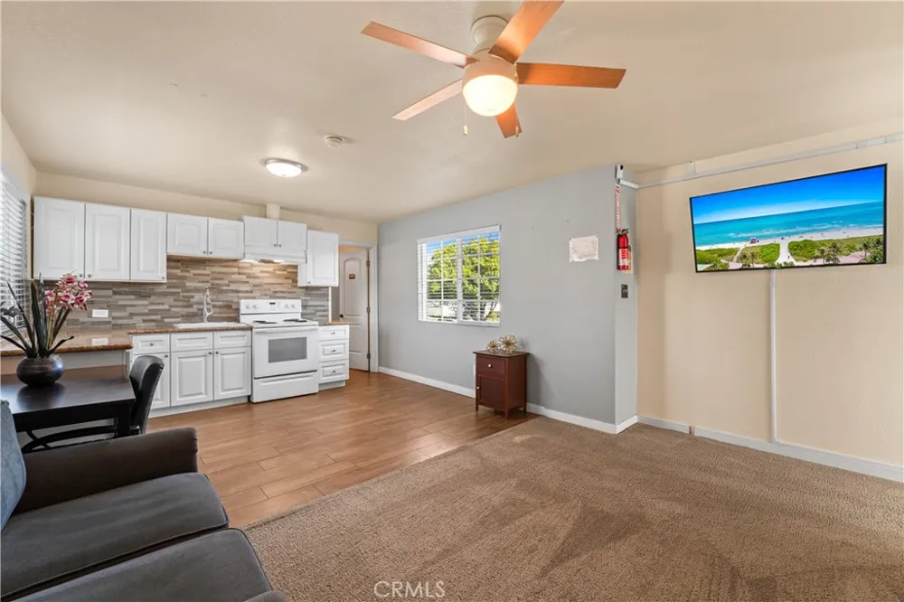 1733 Raymar Street Santa Ana, CA 92703