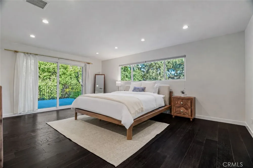 5712 Fairview Pl. Agoura Hills, CA 91301