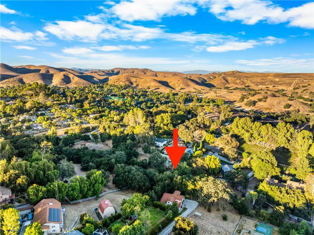 5712 Fairview Pl. Agoura Hills, CA 91301