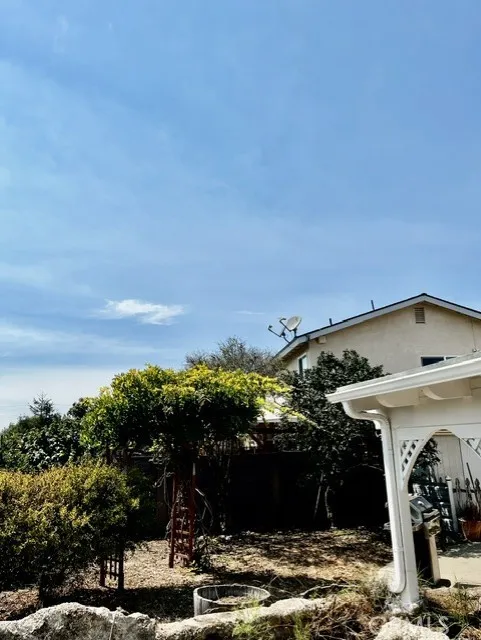 722 E Bunny Avenue Santa Maria, CA 93454