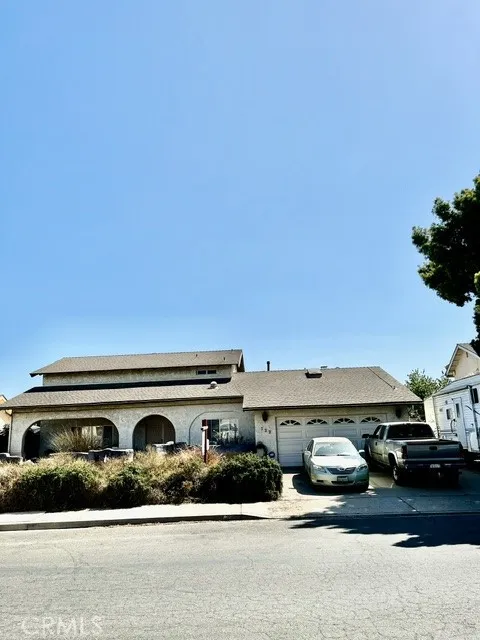 722 E Bunny Avenue Santa Maria, CA 93454