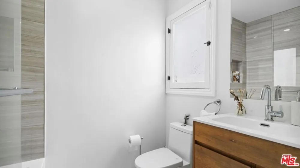 140 S Gardner Street Los Angeles, CA 90036