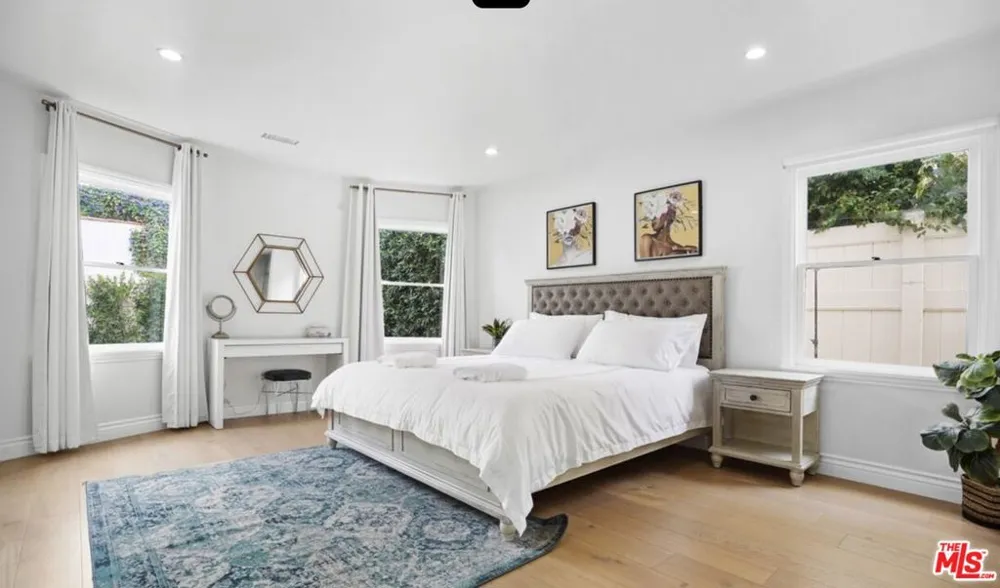 140 S Gardner Street Los Angeles, CA 90036