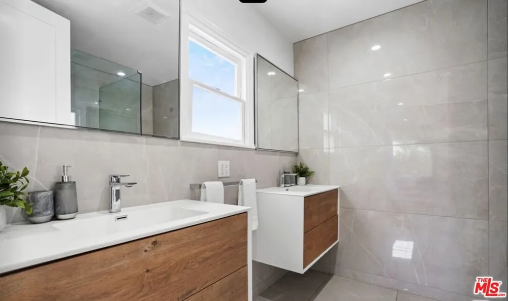 140 S Gardner Street Los Angeles, CA 90036