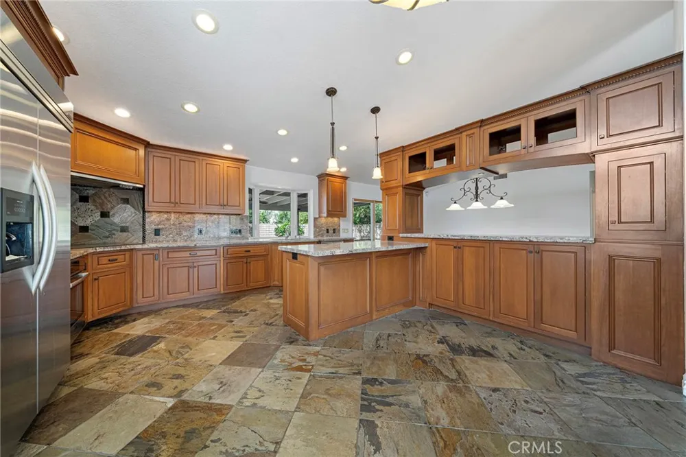 1455 13th Upland, CA 91786
