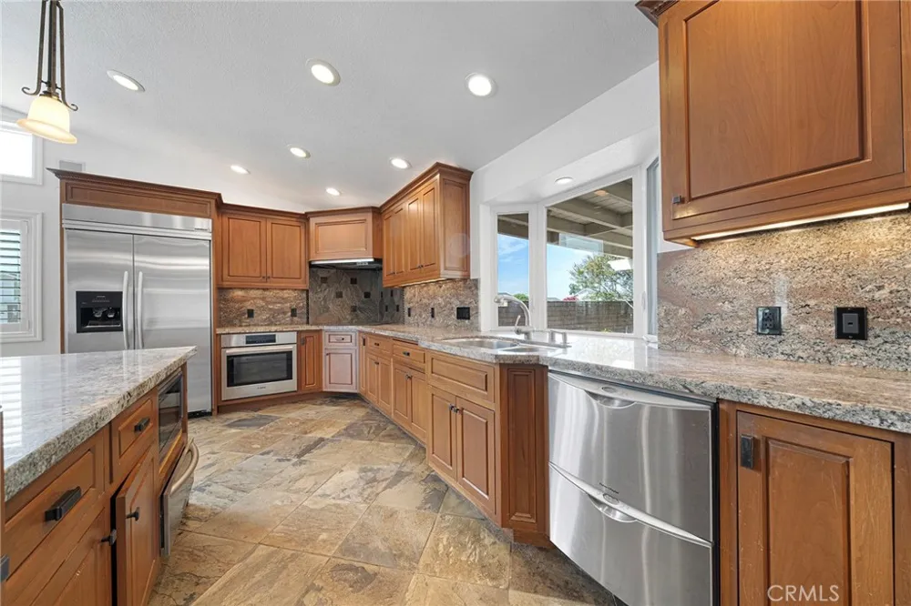 1455 13th Upland, CA 91786