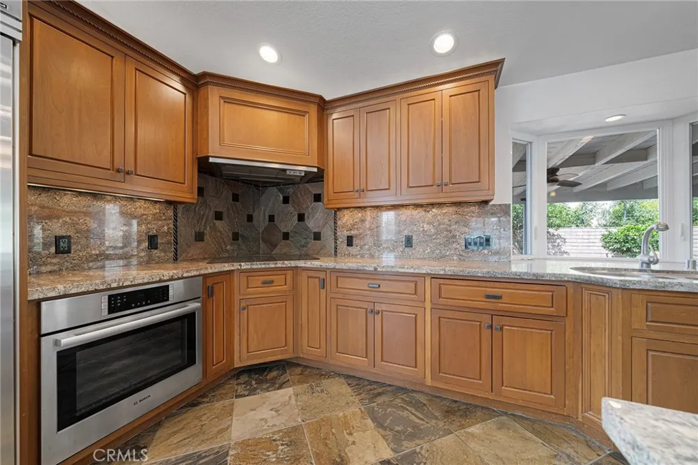 1455 13th Upland, CA 91786