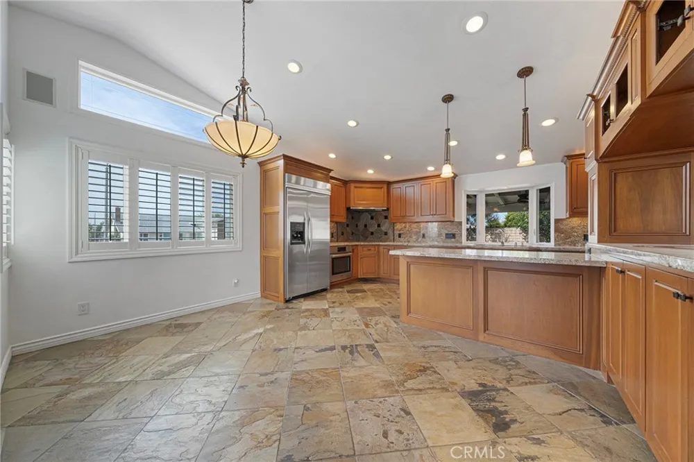 1455 13th Upland, CA 91786