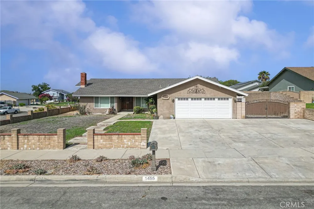 1455 13th Upland, CA 91786