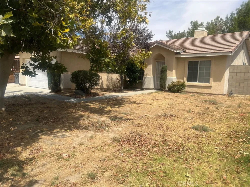 43516 32nd Street E Lancaster, CA 93535