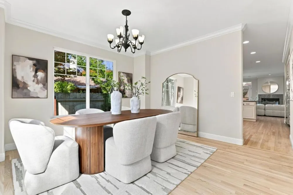 3855 Magnolia Drive Palo Alto, CA 94306