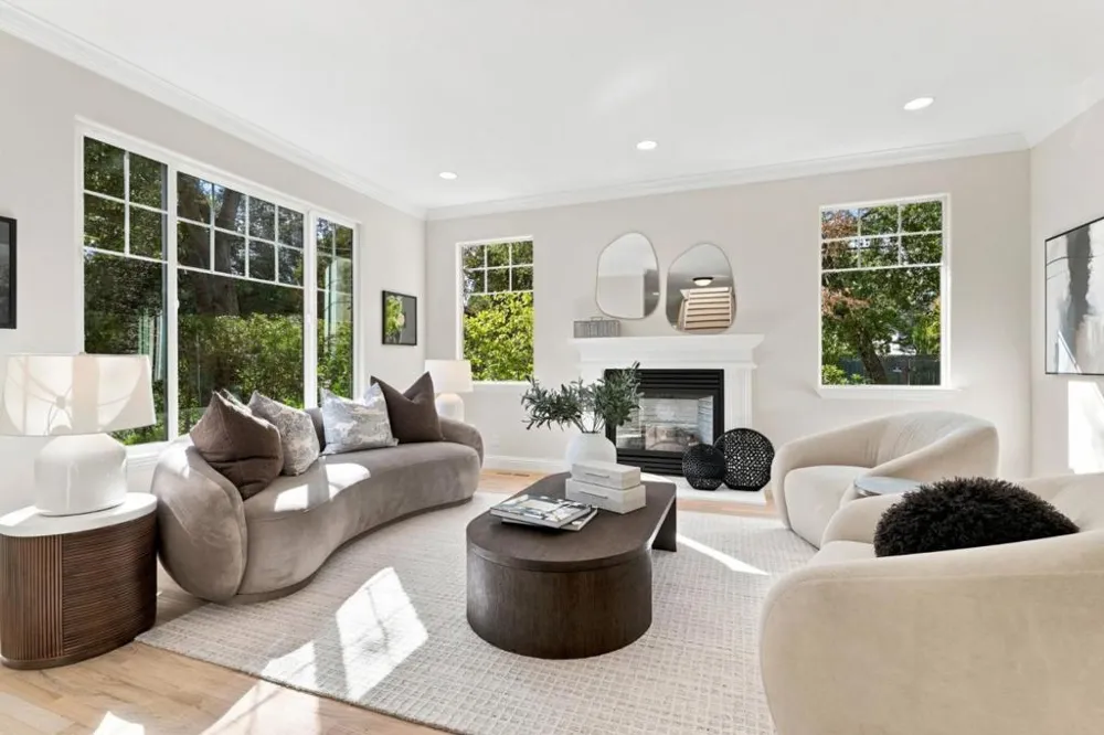 3855 Magnolia Drive Palo Alto, CA 94306