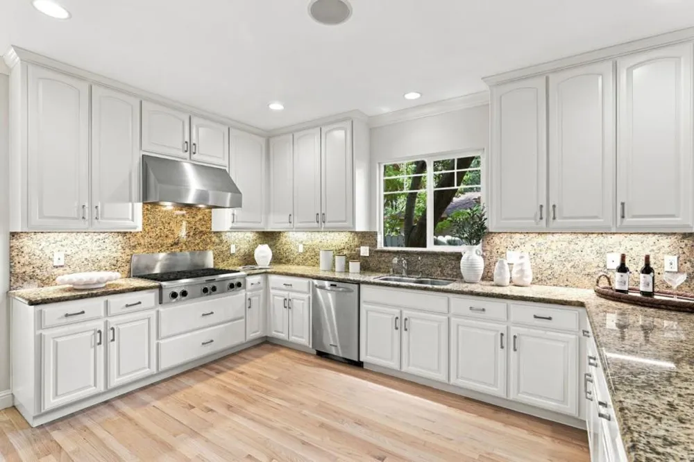 3855 Magnolia Drive Palo Alto, CA 94306