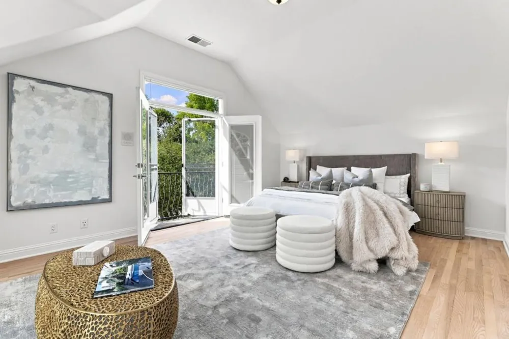 3855 Magnolia Drive Palo Alto, CA 94306