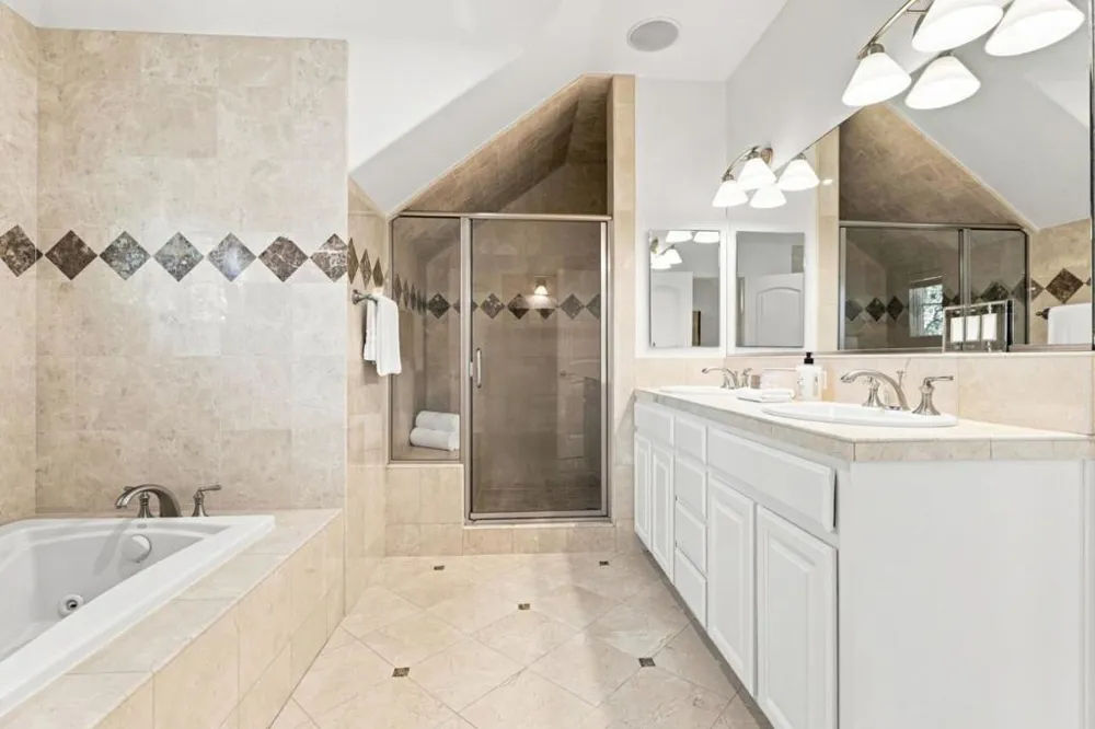 3855 Magnolia Drive Palo Alto, CA 94306