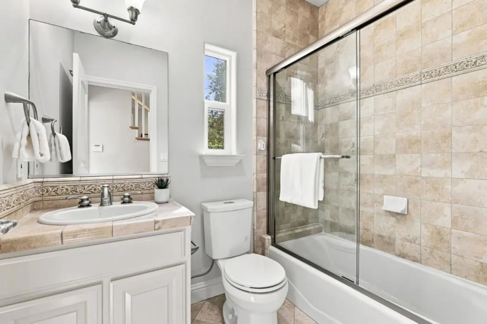 3855 Magnolia Drive Palo Alto, CA 94306