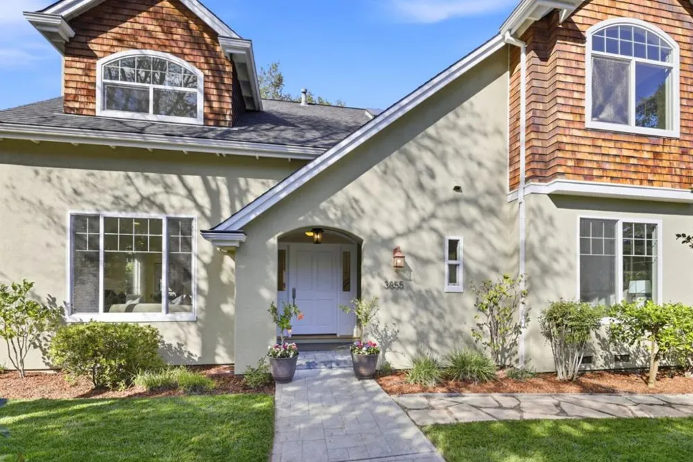 3855 Magnolia Drive Palo Alto, CA 94306