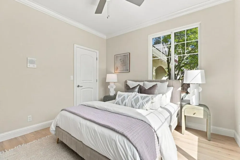 3855 Magnolia Drive Palo Alto, CA 94306