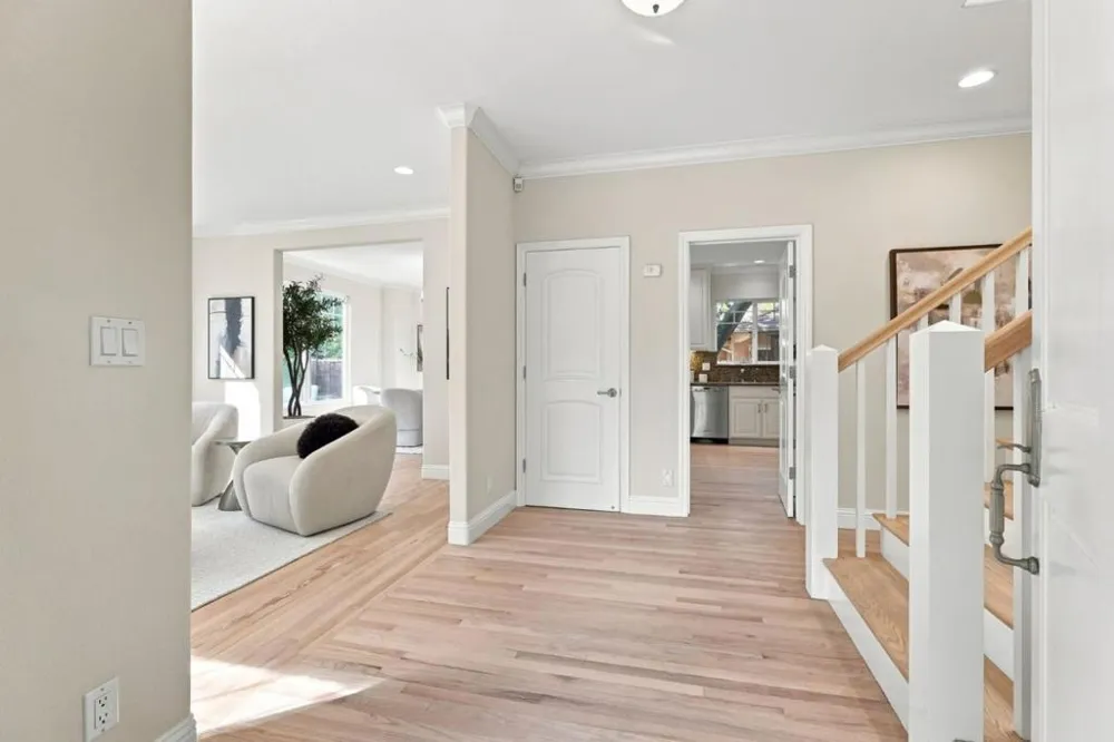 3855 Magnolia Drive Palo Alto, CA 94306