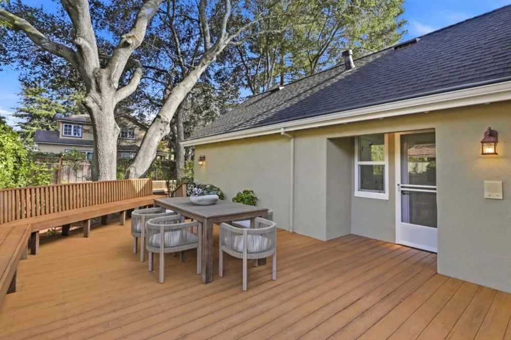 3855 Magnolia Drive Palo Alto, CA 94306