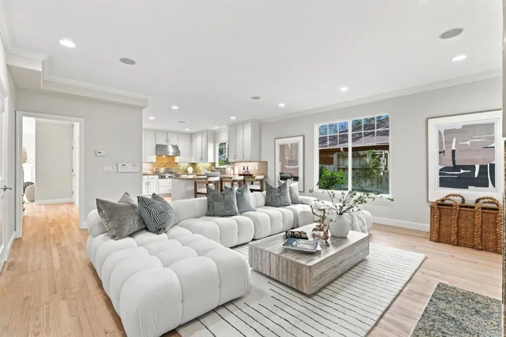 3855 Magnolia Drive Palo Alto, CA 94306