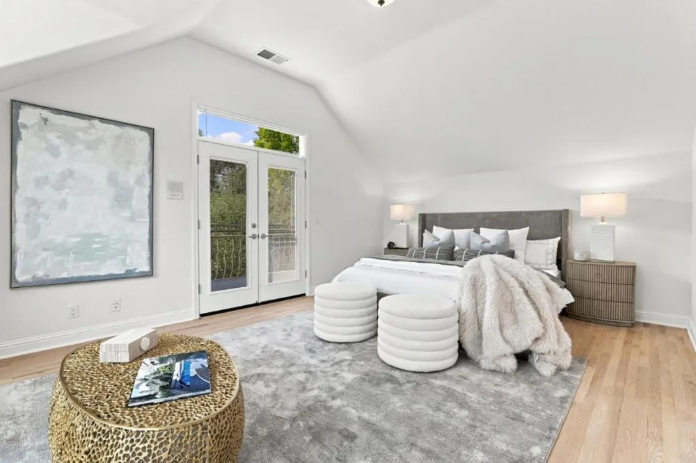 3855 Magnolia Drive Palo Alto, CA 94306