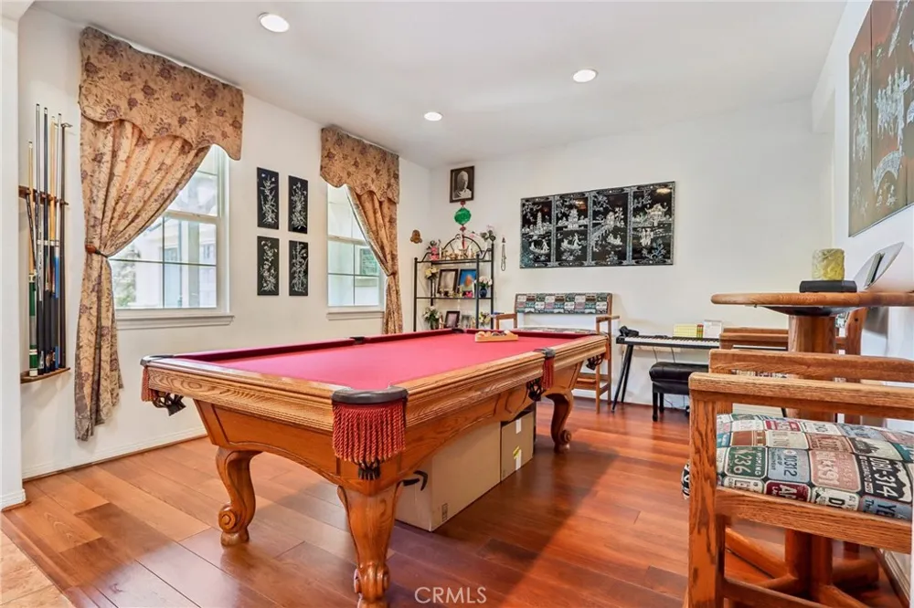 14045 Silent Stream Court Eastvale, CA 92880