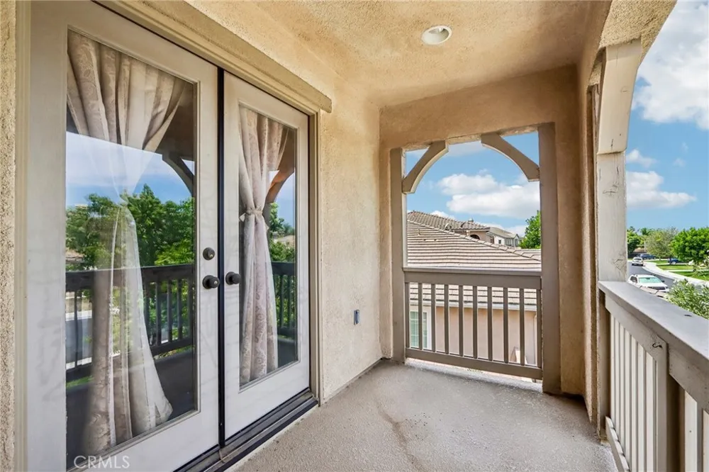 14045 Silent Stream Court Eastvale, CA 92880