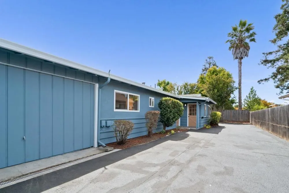 915 Cayuga Street Santa Cruz, CA 95062
