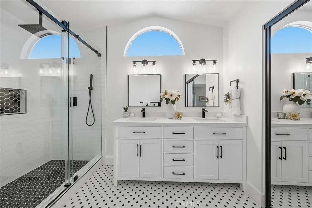 1194 Leeward Anaheim, CA 92801