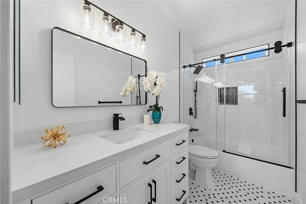 1194 Leeward Anaheim, CA 92801